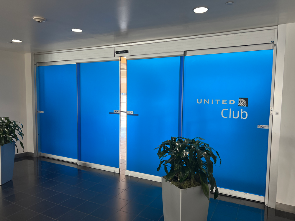 Review: United Club Houston-Intercontinental (IAH) Terminal E - ATX Jetsetter