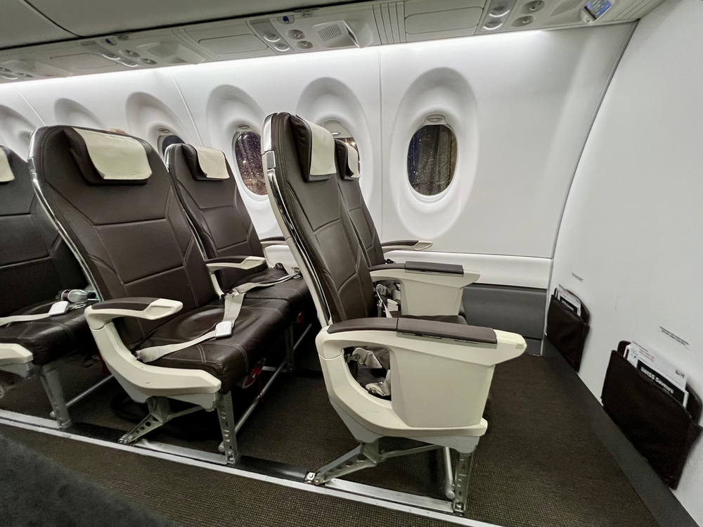 Review: Swiss A220-100 Business Class (zrh-prg) - Atx Jetsetter