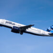 A JetBlue A320 taking off