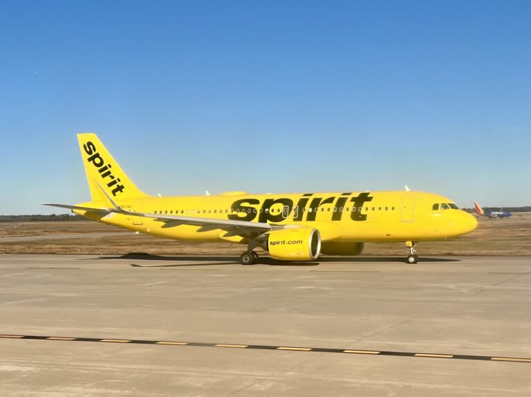 A Spirit Airlines A320