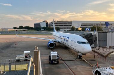 United Airlines Boeing 737-800 First Class