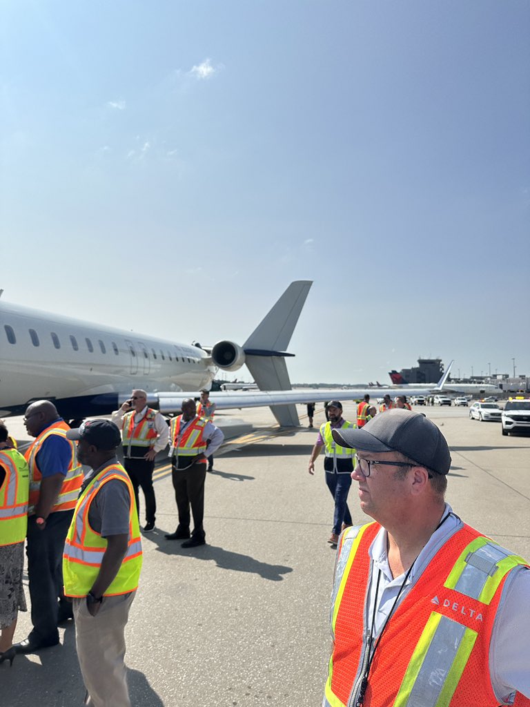 Two Delta Air Lines planes collide while taxiing at Hartsfield-Jackson Atlanta International Airport. Fortunately, no injuries were reported.