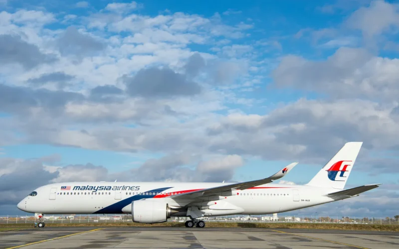 Malaysia Airlines is launching daily flights between the carrier's Kuala Lumpur hub and Paris Charles de Gaulle Airport in 2025.