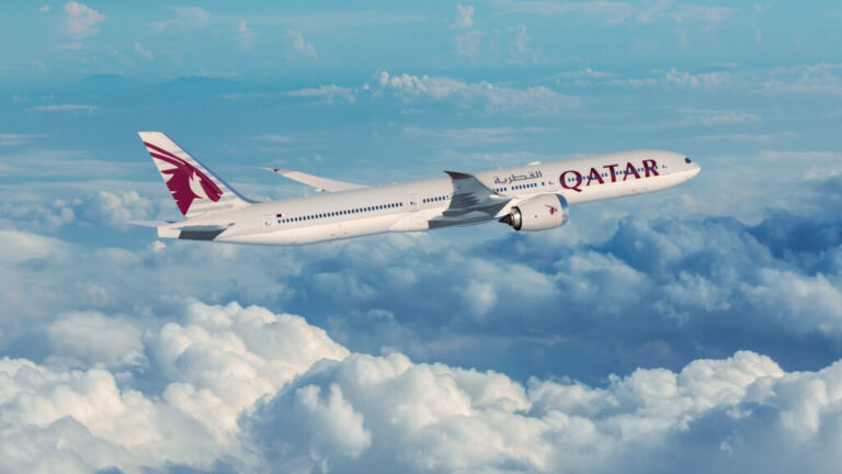 Qatar Airways has announced a massive order with Boeing for up to 210 widebody aircraft, split between the 787 Dreamliner and 777X.