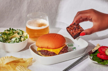 Delta Air Lines is partnering with Shake Shack to provide cheeseburgers as a pre-order option for passengers traveling in First Class.