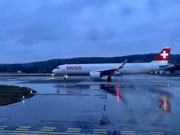 A SWISS Airbus A220 was forced to make an emergency landing after smoke filled the cabin. One week later, a crewmember has died due to injuries sustained in the process.