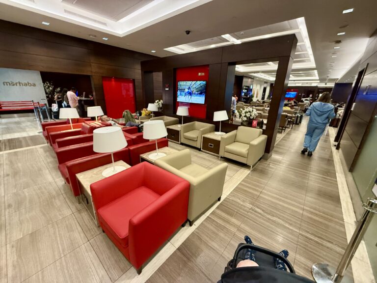 The Marhaba Lounge Dubai Terminal 1 is spacious and calm, making for a nice space to relax before boarding your flight.