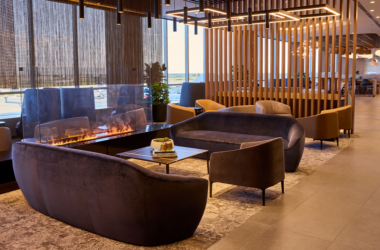 American Airlines has unveiled its brand new Flagship Lounge located in Concourse A-West at Philadelphia International Airport (PHL).
