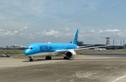 Korean Air Boeing 787 at Tokyo Haneda Airport
