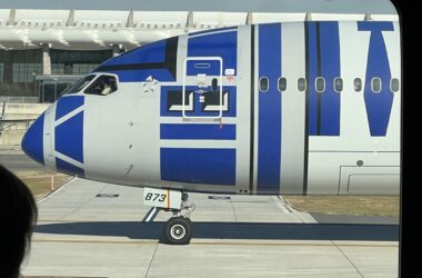 ANA R2-D2 Jet