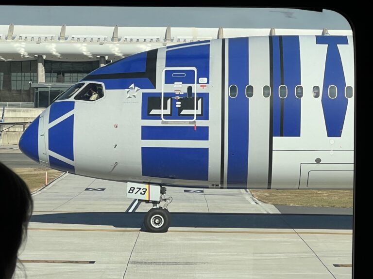 ANA R2-D2 Jet