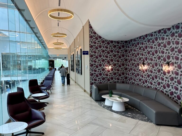 Delta Sky Club Charlotte